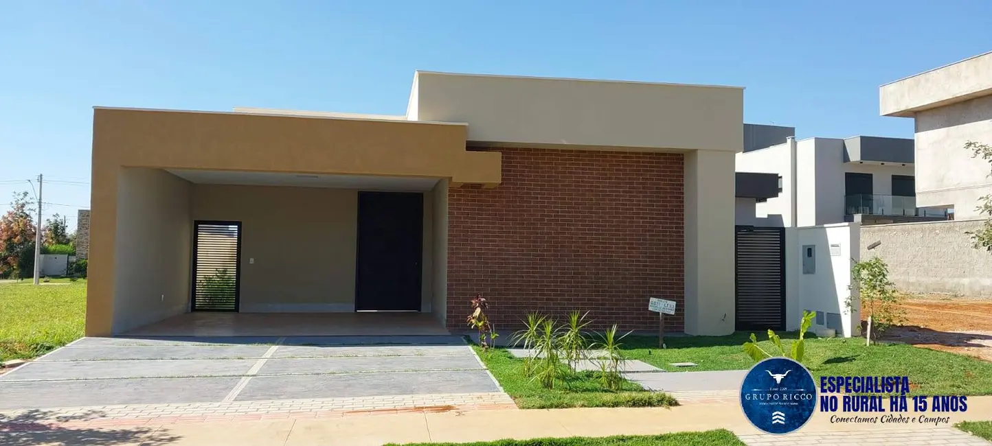 Foto 2 de Casa de Condomínio com 3 quartos à venda, 300m2 em Aparecida De Goiania - GO