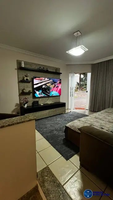 Foto 3 de Casa de Condomínio com 5 quartos à venda, 422m2 em Jardins Madri, Goiania - GO