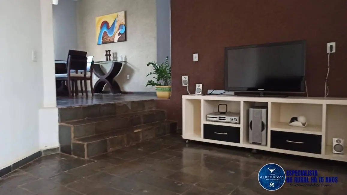 Foto 1 de Casa com 3 quartos à venda, 379m2 em Setor Jaó, Goiania - GO