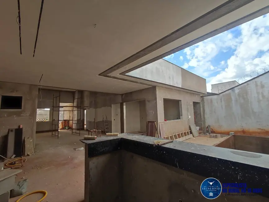 Foto 1 de Casa com 3 quartos à venda, 300m2 em Setor Três Marias, Goiania - GO