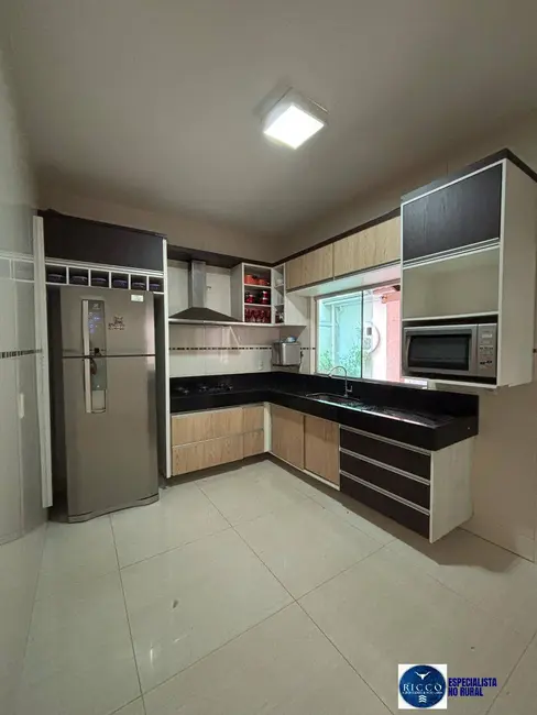 Foto 1 de Casa com 3 quartos à venda, 366m2 em Garavelo Residencial Park, Aparecida De Goiania - GO