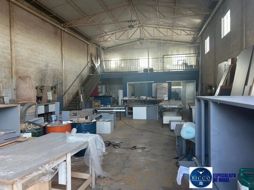 Foto 4 de Armazém / Galpão à venda, 366m2 em Garavelo Residencial Park, Aparecida De Goiania - GO