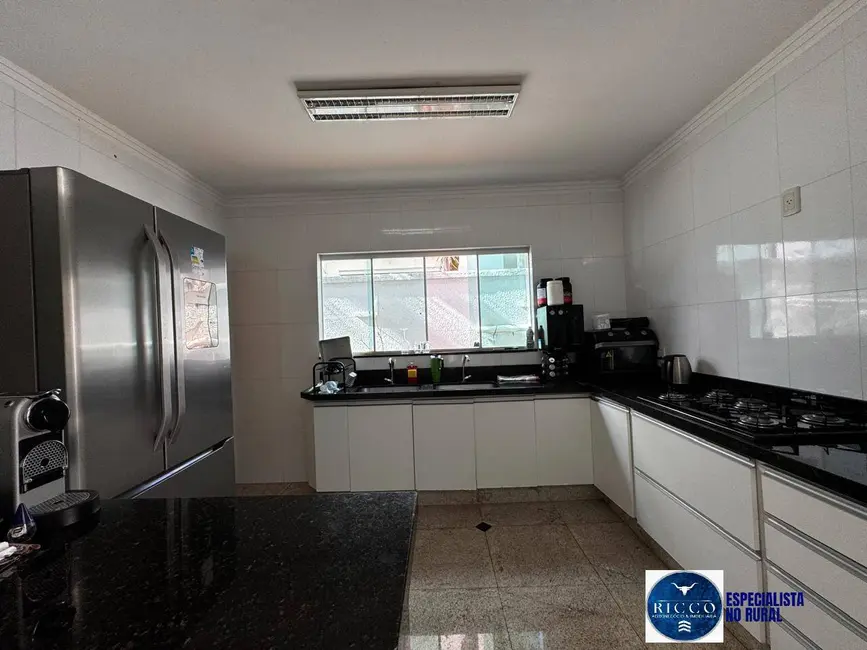 Foto 4 de Casa de Condomínio com 3 quartos à venda, 370m2 em Jardins Madri, Goiania - GO