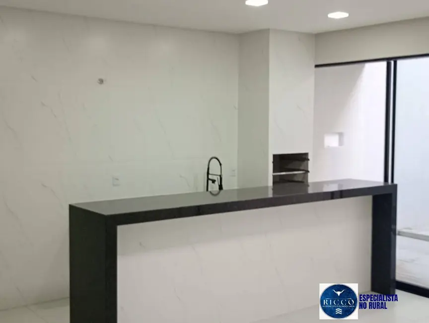 Foto 4 de Casa com 3 quartos à venda, 180m2 em Moinho dos Ventos, Goiania - GO