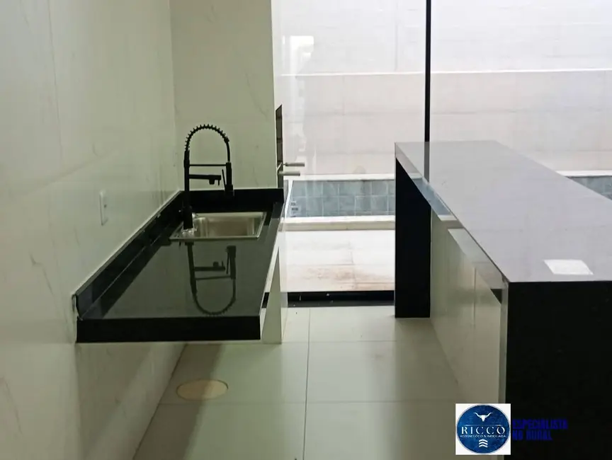 Foto 5 de Casa com 3 quartos à venda, 180m2 em Moinho dos Ventos, Goiania - GO