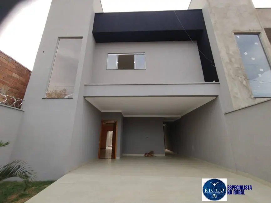 Foto 1 de Sobrado com 3 quartos à venda, 180m2 em Jardim das Hortências, Goiania - GO