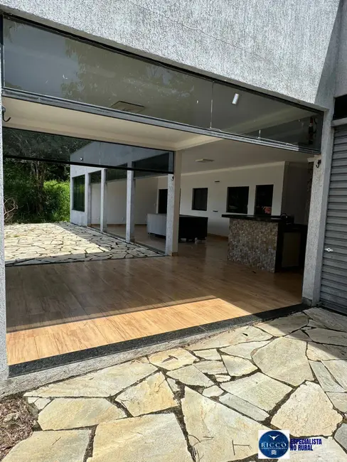 Casa de Condomínio com 3 quartos à venda, 2000m2 em Centro, Alexania - GO - imagem 4 Foto 4 de Casa de Condomínio com 3 quartos à venda, 2000m2 em Centro, Alexania - GO