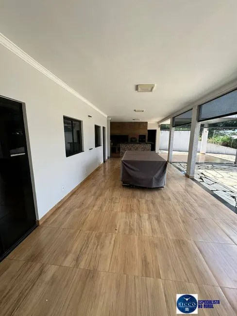 Casa de Condomínio com 3 quartos à venda, 2000m2 em Centro, Alexania - GO - imagem 3 Foto 3 de Casa de Condomínio com 3 quartos à venda, 2000m2 em Centro, Alexania - GO