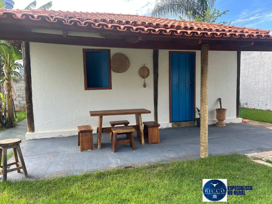 Foto 2 de Chácara com 3 quartos à venda, 6000m2 em Hidrolandia - GO