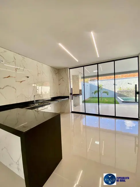 Foto 4 de Sobrado com 4 quartos à venda, 217m2 em Jardim Helvécia, Aparecida De Goiania - GO