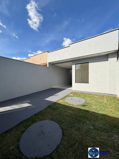 Foto 1 de Casa com 3 quartos à venda, 180m2 em Parque Ibirapuera, Aparecida De Goiania - GO