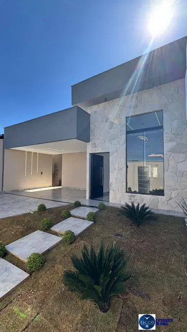 Foto 1 de Casa com 3 quartos à venda, 300m2 em Vila Finsocial, Goiania - GO