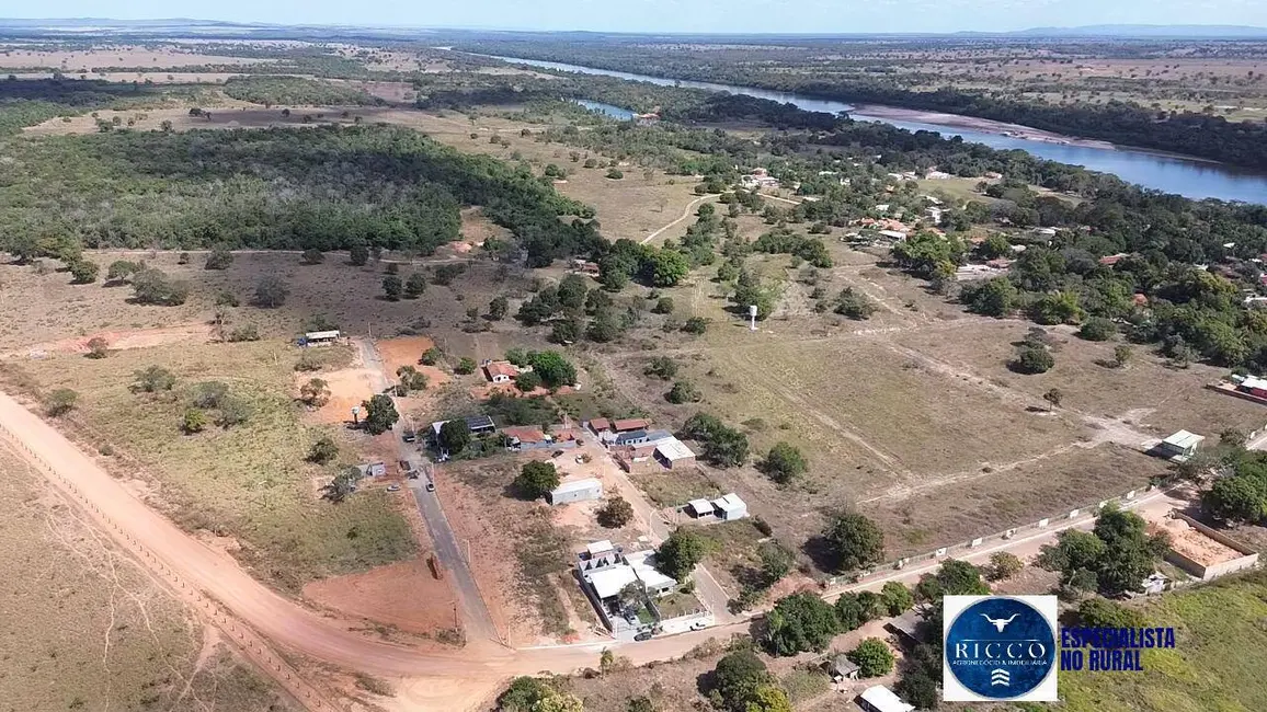 Foto 2 de Terreno / Lote à venda, 280m2 em Montes Claros De Goias - GO