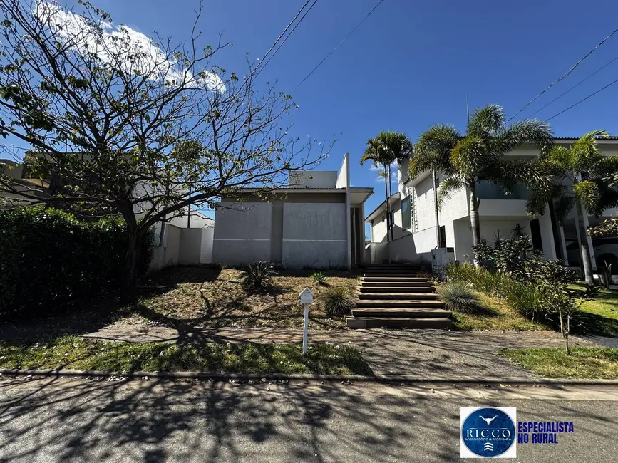 Foto 2 de Casa de Condomínio com 4 quartos à venda, 565m2 em Jardins Lisboa, Goiania - GO