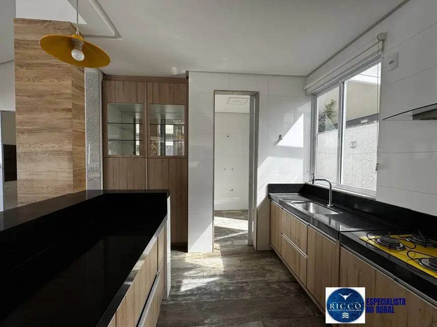 Foto 9 de Casa de Condomínio com 4 quartos à venda, 565m2 em Jardins Lisboa, Goiania - GO