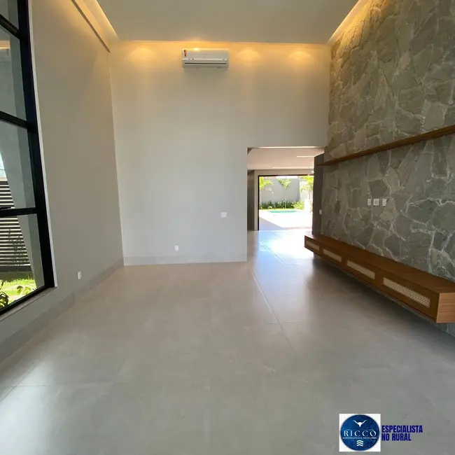 Casa de Condomínio com 4 quartos à venda, 525m2 em Goiania - GO - imagem 4 Foto 4 de Casa de Condomínio com 4 quartos à venda, 525m2 em Goiania - GO