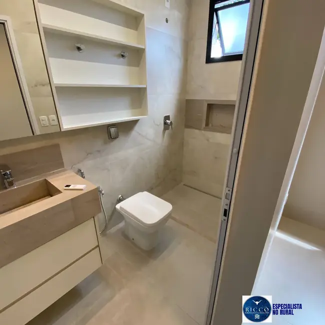 Casa de Condomínio com 4 quartos à venda, 525m2 em Goiania - GO - imagem 8 Foto 8 de Casa de Condomínio com 4 quartos à venda, 525m2 em Goiania - GO