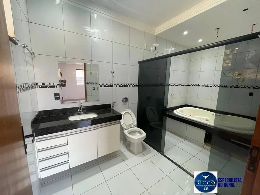 Foto 7 de Casa de Condomínio com 3 quartos à venda, 1050m2 em Setor Central, Hidrolandia - GO