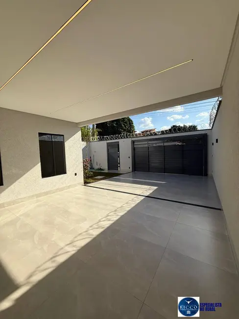 Foto 2 de Casa com 3 quartos à venda, 250m2 em Residencial Solar Bougainville, Goiania - GO