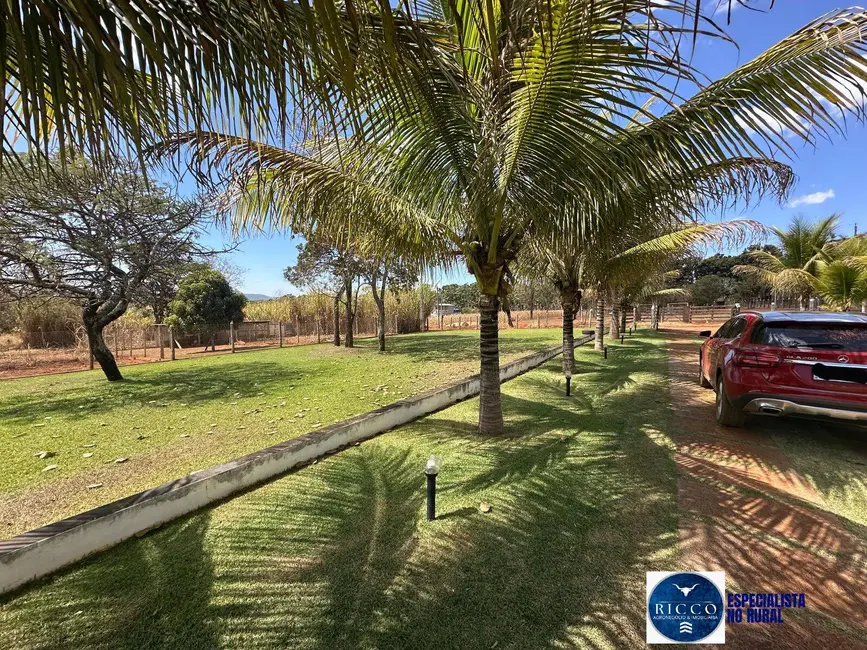 Foto 2 de Chácara com 6 quartos à venda, 5000m2 em Bonfinopolis - GO
