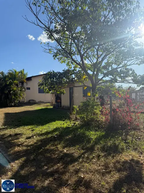 Foto 2 de Chácara com 2 quartos à venda, 5000m2 em Caldazinha - GO