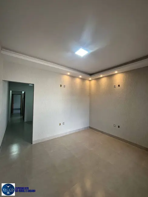 Foto 3 de Casa com 2 quartos à venda, 150m2 em Jardim Scala, Trindade - GO