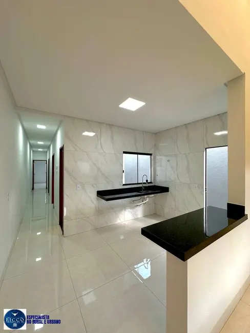 Foto 1 de Casa com 3 quartos à venda, 180m2 em Vila Santos Dumont, Aparecida De Goiania - GO
