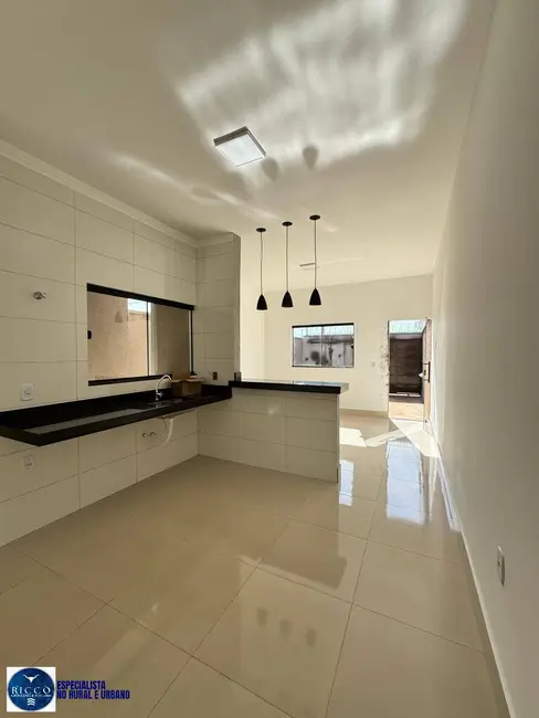 Foto 1 de Casa com 2 quartos à venda, 140m2 em Residencial Buena Vista IV, Goiania - GO