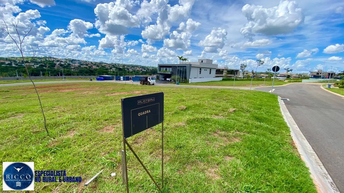 Foto 2 de Terreno / Lote à venda, 810m2 em Goiania - GO