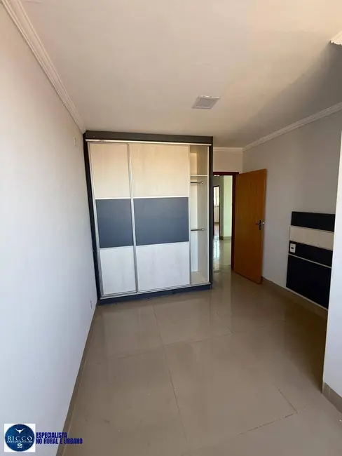 Foto 4 de Casa com 5 quartos à venda, 220m2 em Residencial São Marcos, Goiania - GO