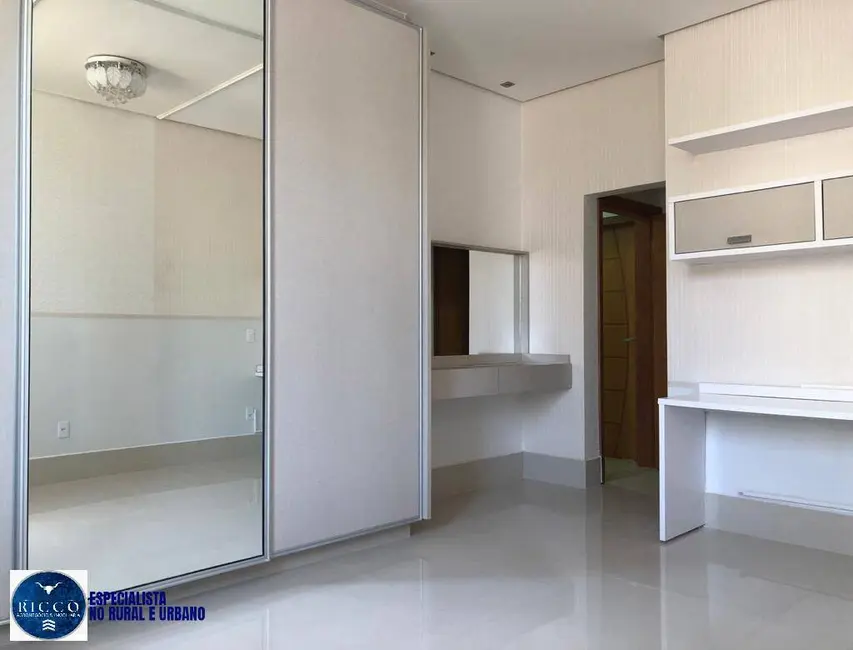 Casa de Condomínio com 4 quartos à venda, 538m2 em Goiania - GO - imagem 4 Foto 4 de Casa de Condomínio com 4 quartos à venda, 538m2 em Goiania - GO