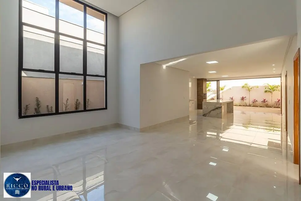 Foto 2 de Casa de Condomínio com 4 quartos à venda, 399m2 em Residencial Goiânia Golfe Clube, Goiania - GO