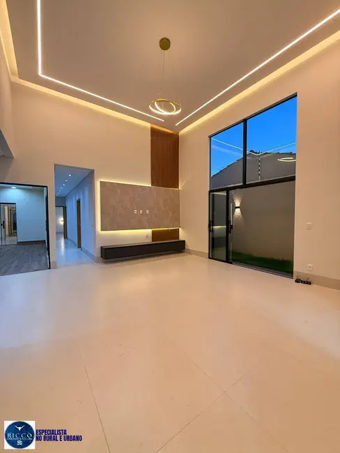 Foto 1 de Casa com 4 quartos à venda, 385m2 em Ilda, Aparecida De Goiania - GO