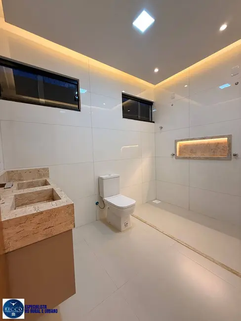 Foto 4 de Casa com 4 quartos à venda, 385m2 em Ilda, Aparecida De Goiania - GO