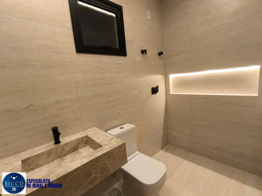 Foto 8 de Casa com 3 quartos à venda, 227m2 em Setor Três Marias, Goiania - GO