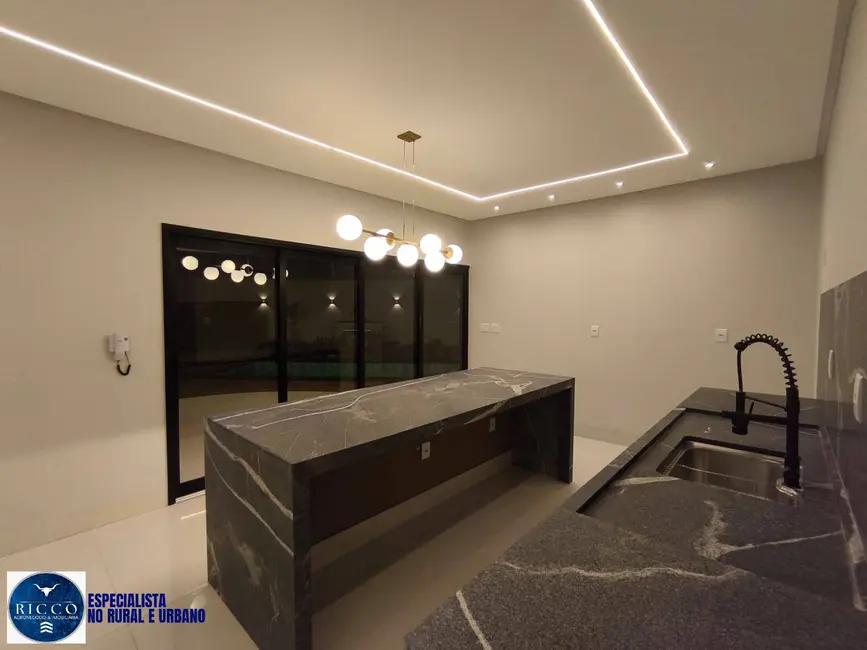 Foto 8 de Casa com 3 quartos à venda, 314m2 em Setor Três Marias, Goiania - GO