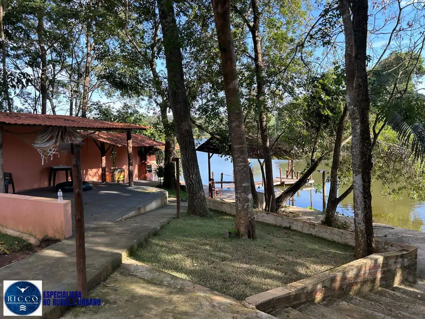 Foto 3 de Chácara com 3 quartos à venda, 4000m2 em Leopoldo De Bulhoes - GO