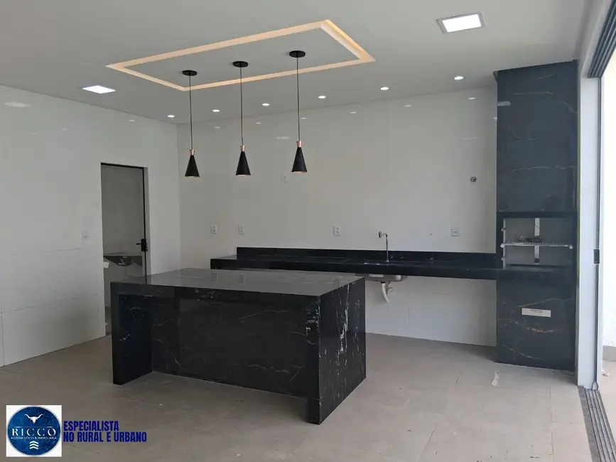 Foto 3 de Casa com 3 quartos à venda, 201m2 em Setor Faiçalville, Goiania - GO