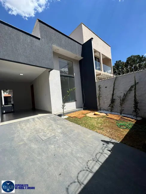 Foto 1 de Casa com 3 quartos à venda, 180m2 em Jardim Canadá, Aparecida De Goiania - GO