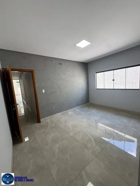 Foto 6 de Casa com 3 quartos à venda, 180m2 em Jardim Canadá, Aparecida De Goiania - GO