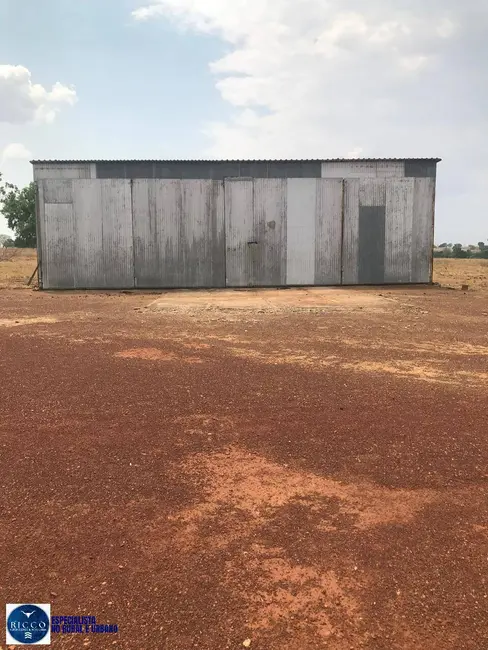 Foto 2 de Fazenda / Haras com 4 quartos à venda, 125m2 em Nova Crixas - GO