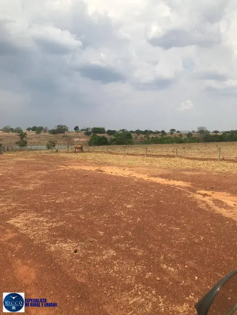 Foto 3 de Fazenda / Haras com 4 quartos à venda, 125m2 em Nova Crixas - GO