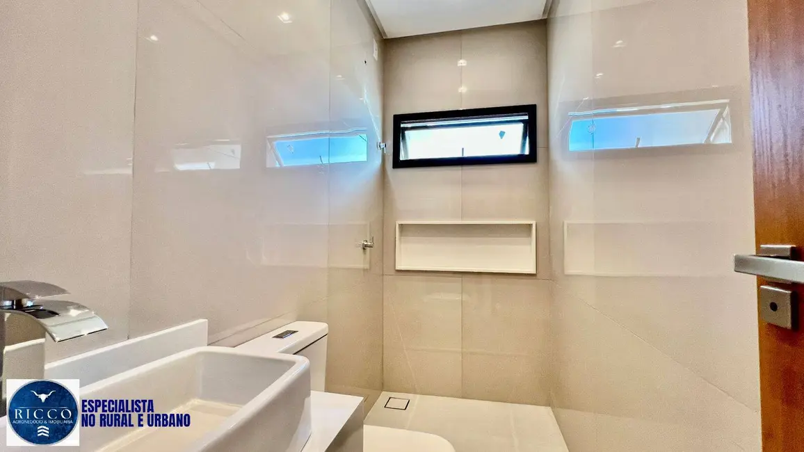 Casa com 4 quartos à venda, 287m2 em Senador Canedo - GO - imagem 6 Foto 6 de Casa com 4 quartos à venda, 287m2 em Senador Canedo - GO