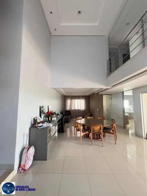 Casa de Condomínio com 4 quartos à venda, 549m2 em Alphaville Flamboyant Residencial Araguaia, Goiania - GO - imagem 6 Foto 6 de Casa de Condomínio com 4 quartos à venda, 549m2 em Alphaville Flamboyant Residencial Araguaia, Goiania - GO