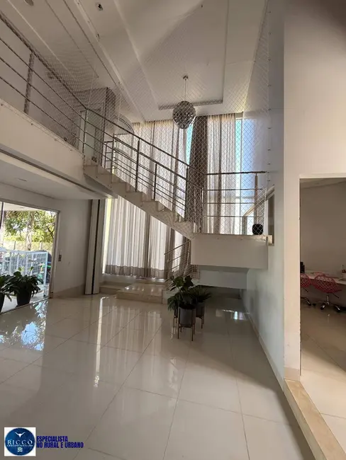 Casa de Condomínio com 4 quartos à venda, 549m2 em Alphaville Flamboyant Residencial Araguaia, Goiania - GO - imagem 2 Foto 2 de Casa de Condomínio com 4 quartos à venda, 549m2 em Alphaville Flamboyant Residencial Araguaia, Goiania - GO