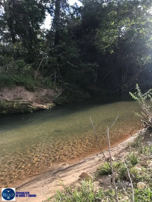 Foto 1 de Fazenda / Haras com 3 quartos à venda, 48m2 em Cocalzinho De Goias - GO