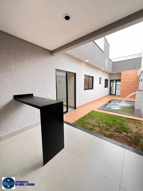 Foto 2 de Casa com 3 quartos à venda, 225m2 em Jardim Atlântico, Goiania - GO