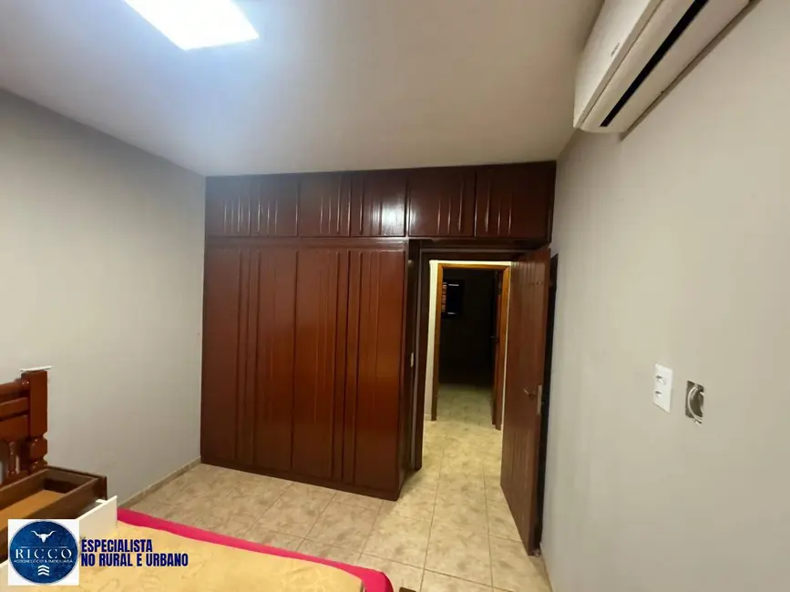 Foto 8 de Fazenda / Haras com 4 quartos à venda, 371m2 em Aruana - GO