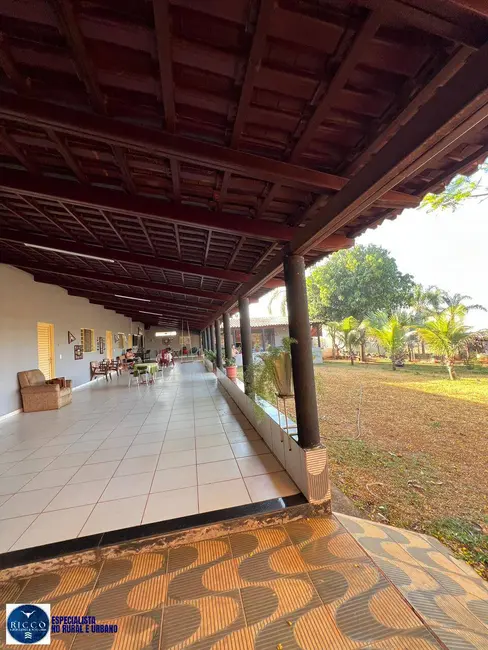Chácara com 3 quartos à venda, 1800m2 em Guapo - GO - imagem 1 Foto 1 de Chácara com 3 quartos à venda, 1800m2 em Guapo - GO