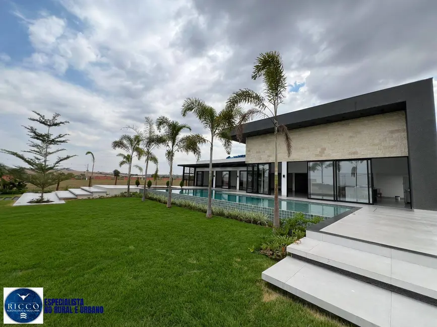 Chácara com 4 quartos à venda, 1573m2 em Guapo - GO - imagem 5 Foto 5 de Chácara com 4 quartos à venda, 1573m2 em Guapo - GO